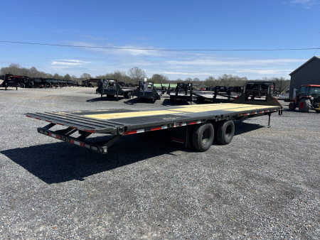 New 2026 MAXXD Hydraulic Dovetail Gooseneck Trailer | 32' x 102' 25K GVWR