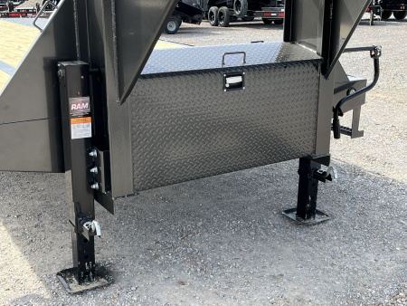 New 2026 MAXX-D 102"X28' 25.9K Gooseneck Flatbed Trailer