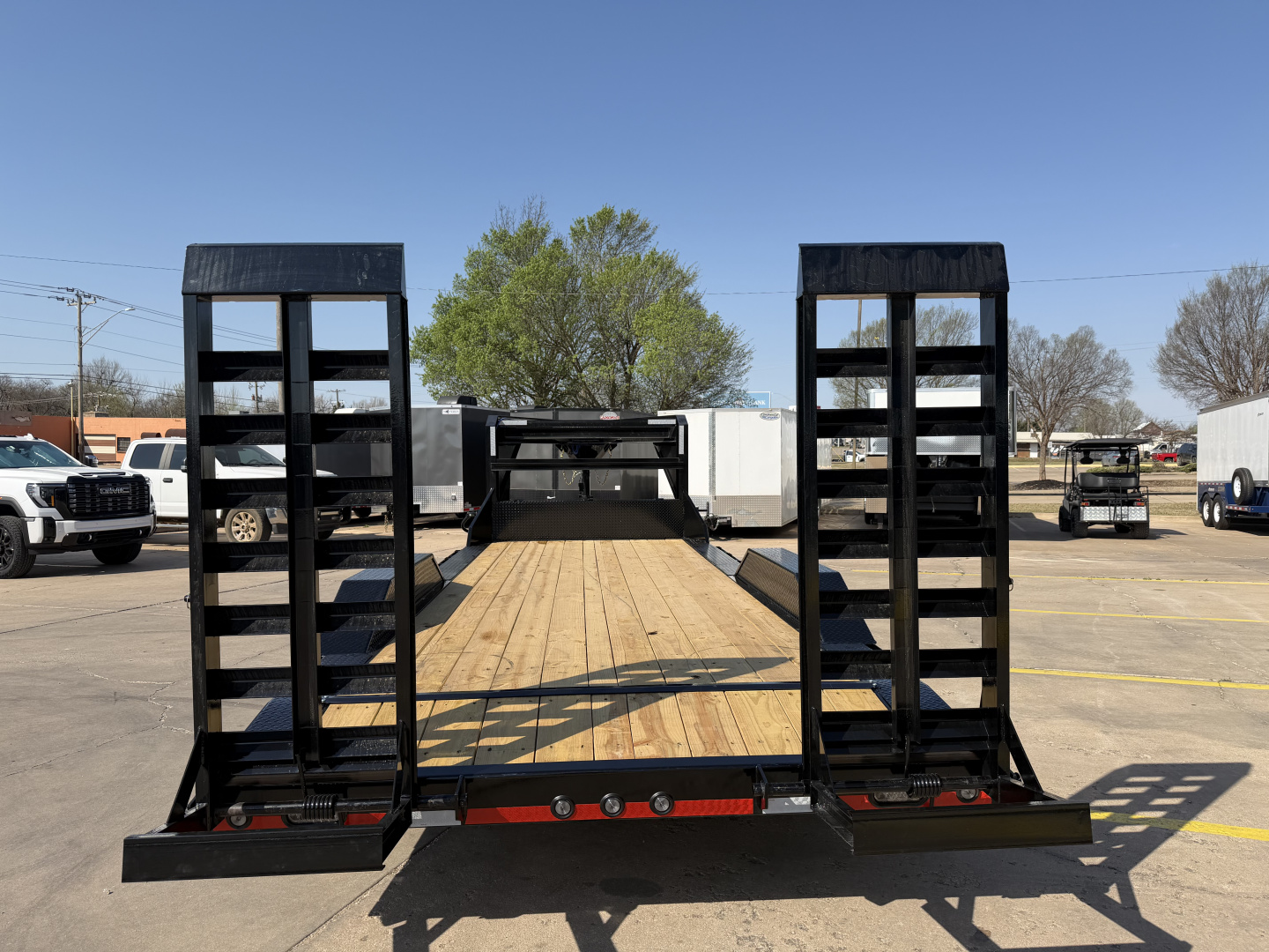 New #380648 2026 LOAD TRAIL GC 22 X 102 TANDEM AXLE 14K GOOSENECK EQUIPMENT HAULER W/ STAND UP RAMPS