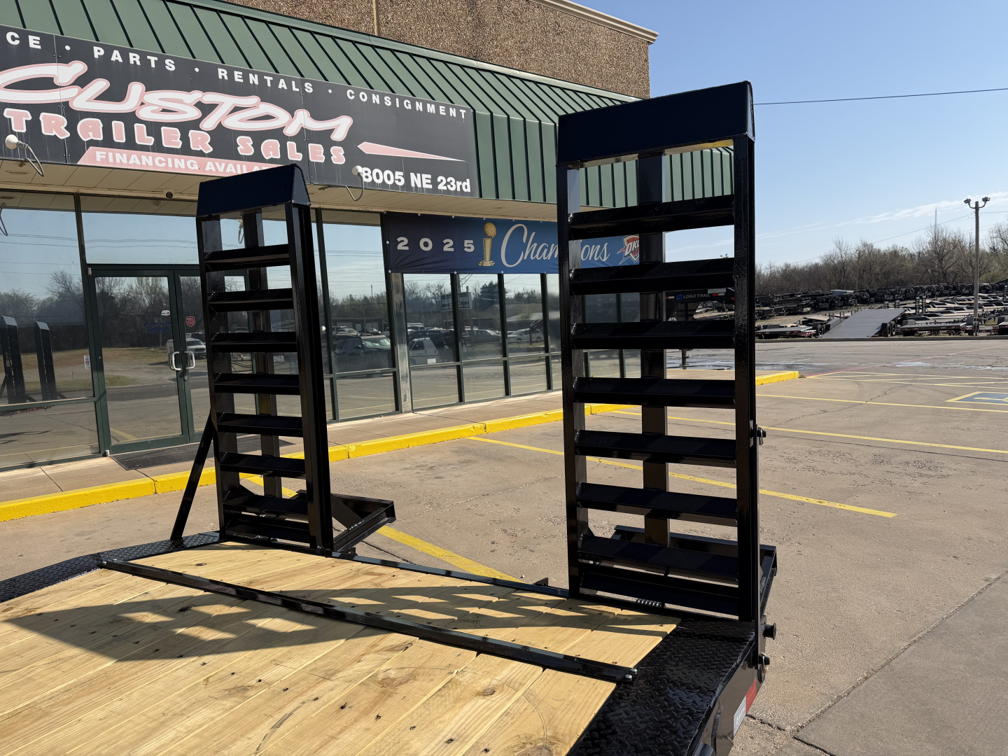 New #380648 2026 LOAD TRAIL GC 22 X 102 TANDEM AXLE 14K GOOSENECK EQUIPMENT HAULER W/ STAND UP RAMPS