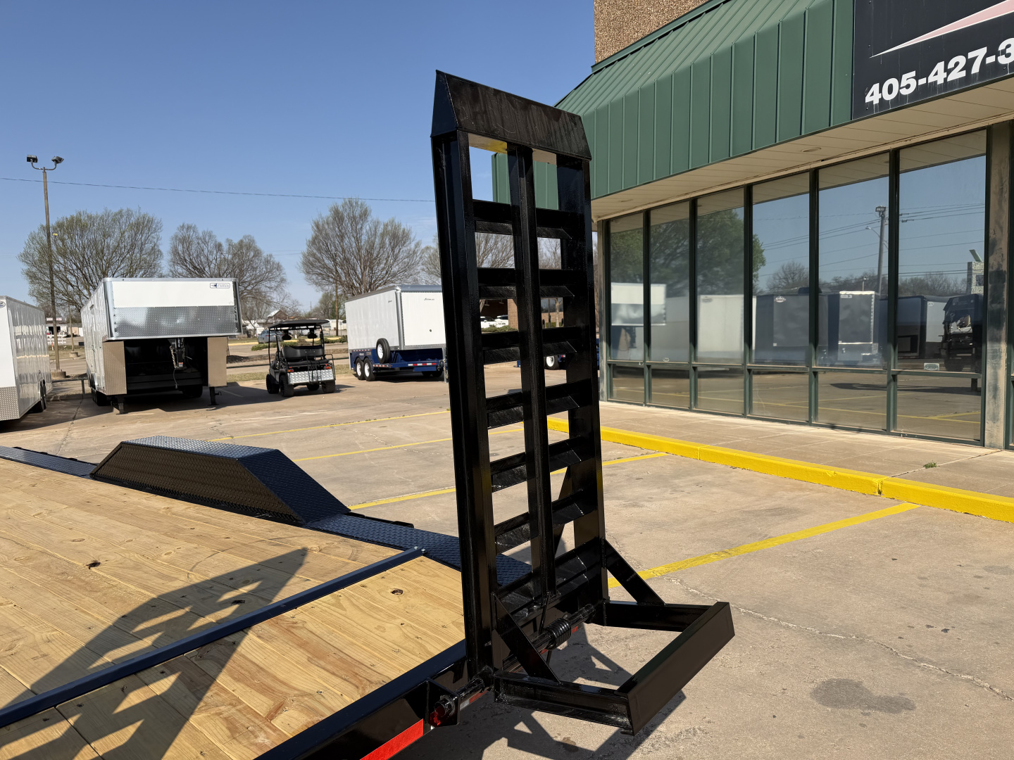 New #380648 2026 LOAD TRAIL GC 22 X 102 TANDEM AXLE 14K GOOSENECK EQUIPMENT HAULER W/ STAND UP RAMPS