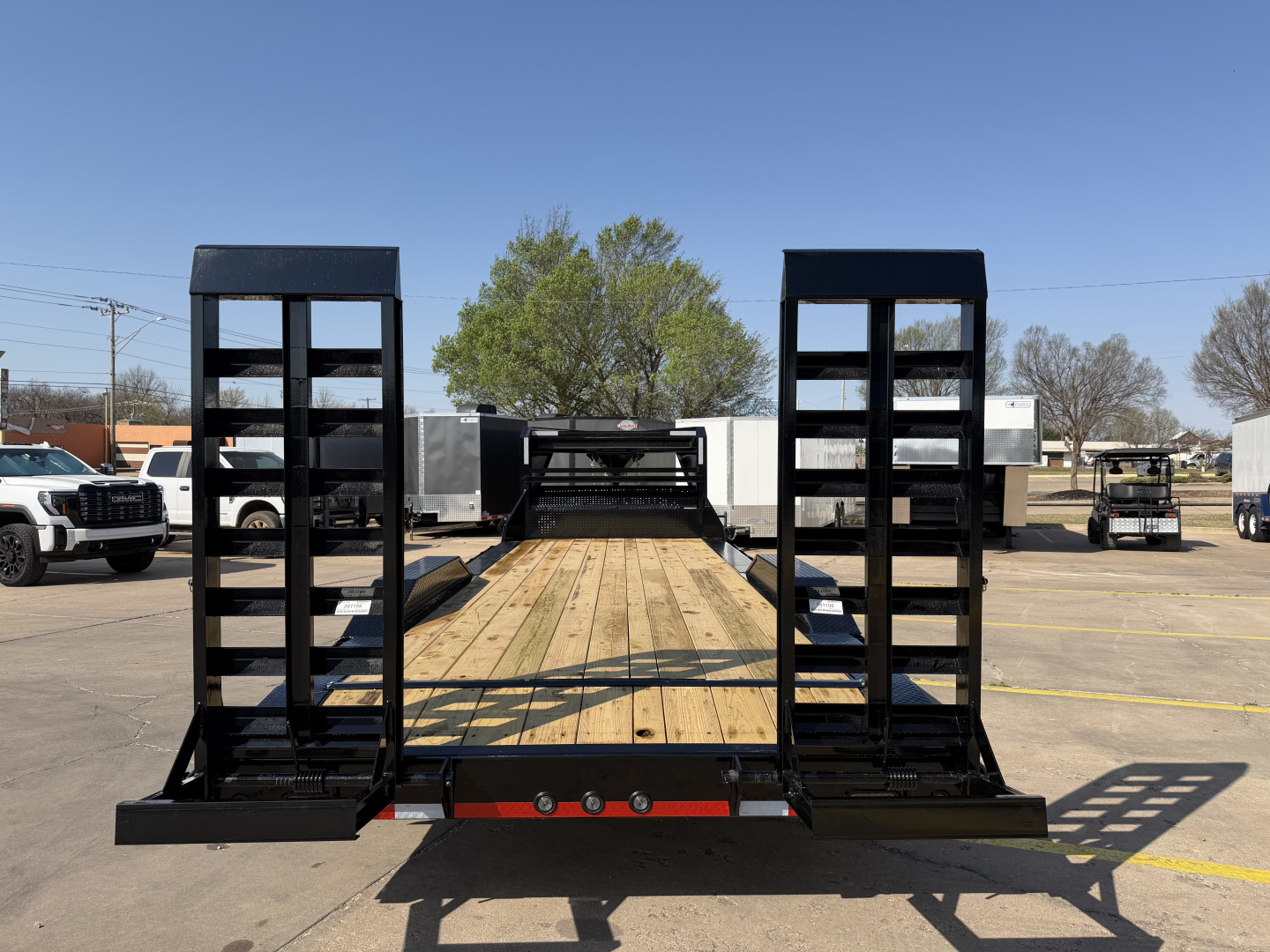 New #381198 2026 LOAD TRAIL GC 24 X 102 TANDEM AXLE 14K GOOSENECK EQUIPMENT HAULER W/ STAND UP RAMPS