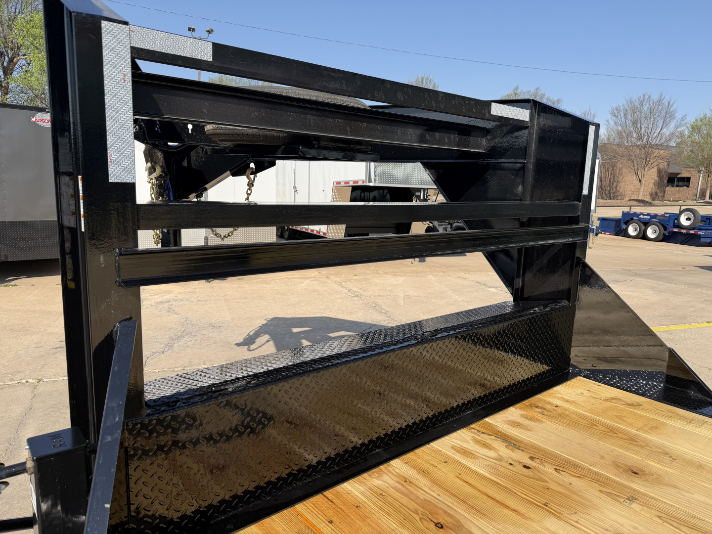 New #381198 2026 LOAD TRAIL GC 24 X 102 TANDEM AXLE 14K GOOSENECK EQUIPMENT HAULER W/ STAND UP RAMPS