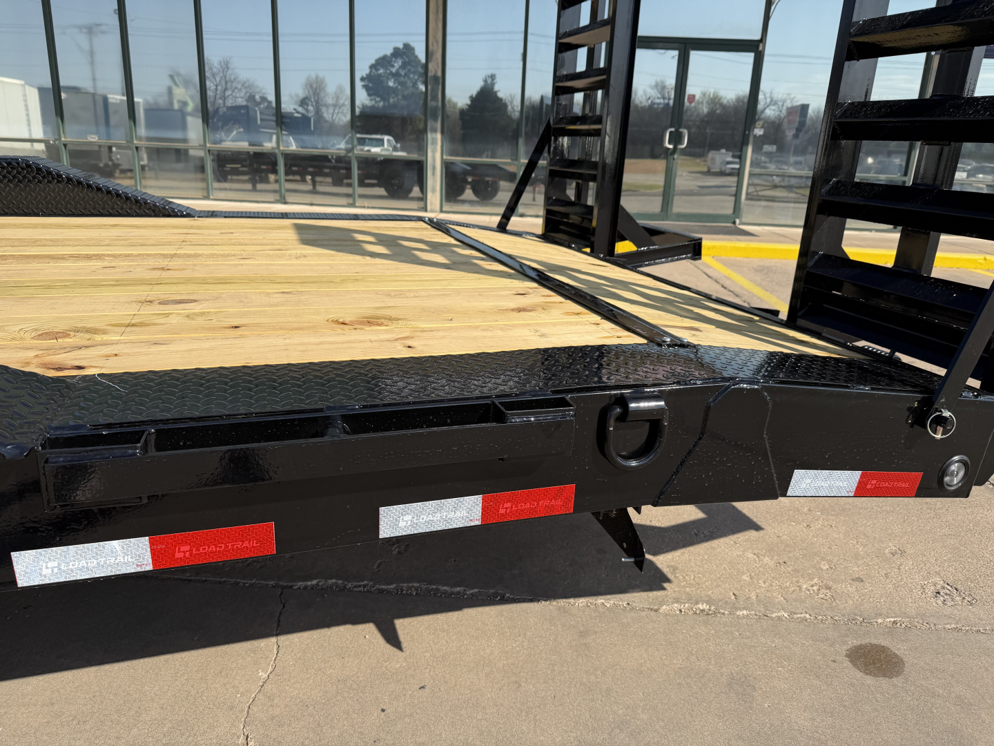New #381198 2026 LOAD TRAIL GC 24 X 102 TANDEM AXLE 14K GOOSENECK EQUIPMENT HAULER W/ STAND UP RAMPS