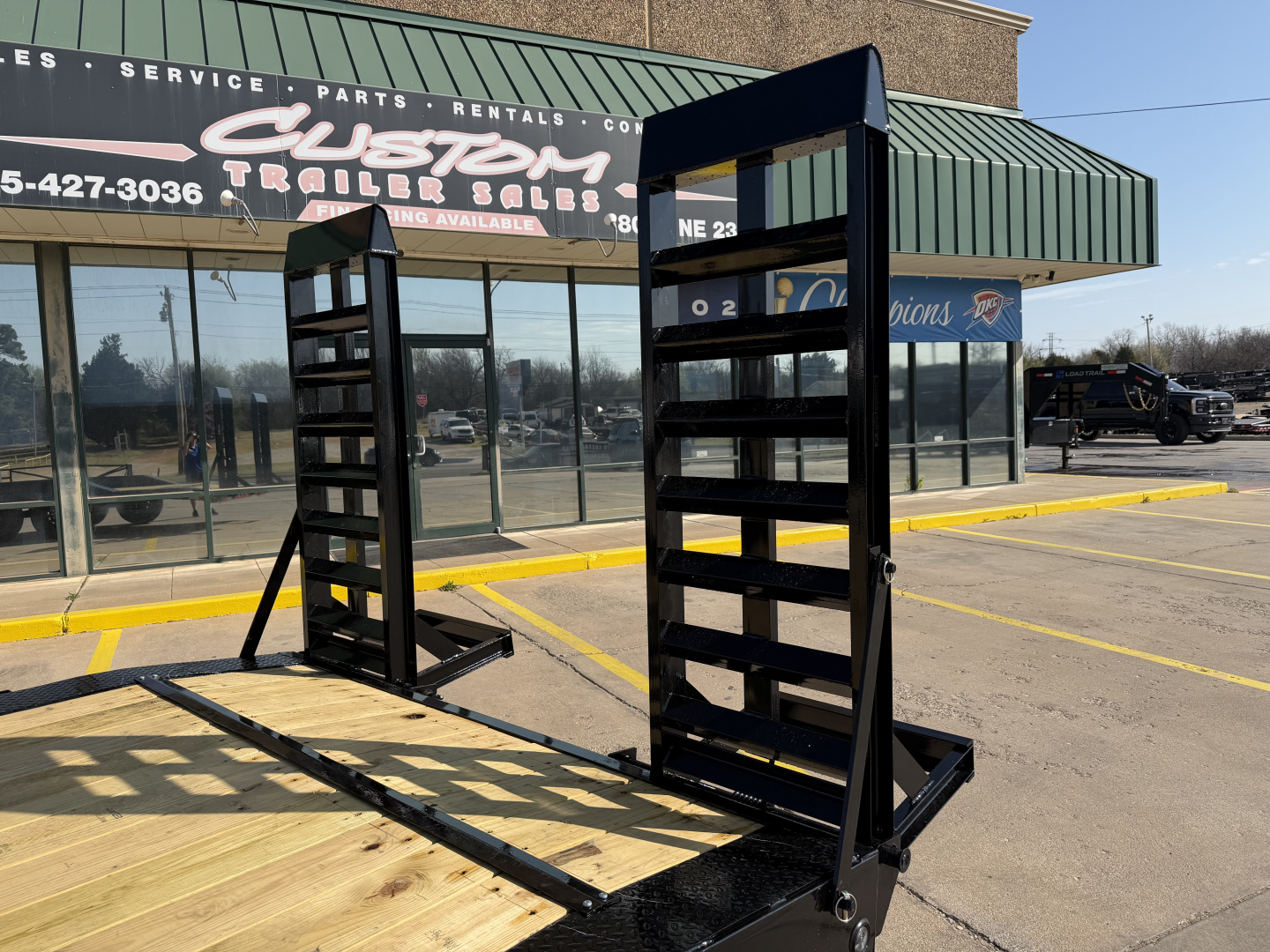 New #381198 2026 LOAD TRAIL GC 24 X 102 TANDEM AXLE 14K GOOSENECK EQUIPMENT HAULER W/ STAND UP RAMPS