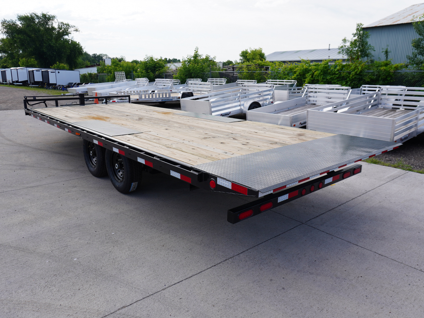 New 2026 PJ Trailers T8 22ft Tilt Equipment Trailer