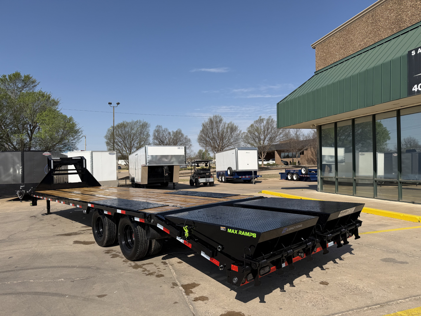 New #380415 2026 LOAD TRAIL GP 32 X 102 DUAL TANDEM LOW-PRO 24K GOOSENECK W/ MAX RAMPS
