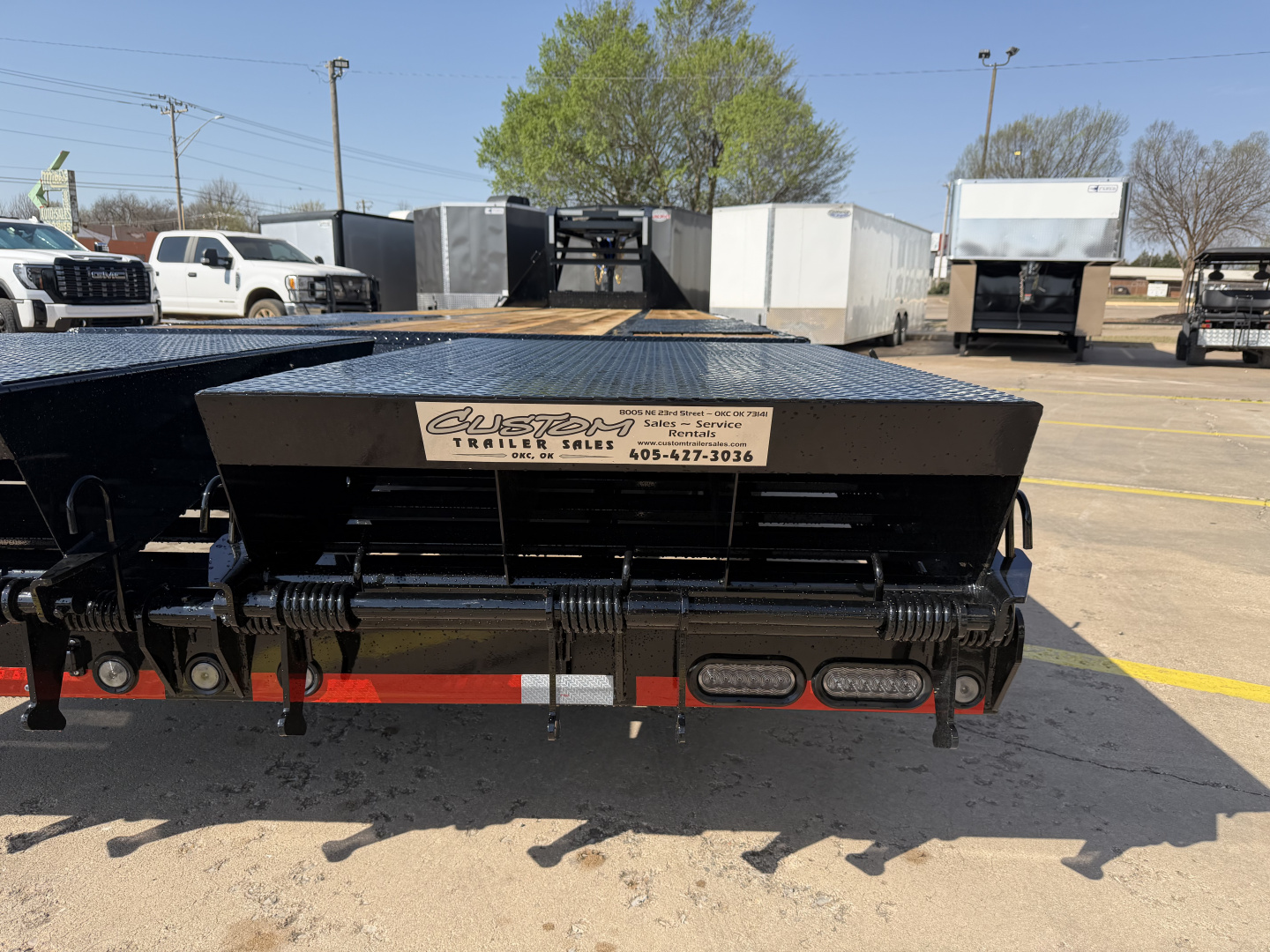 New #380415 2026 LOAD TRAIL GP 32 X 102 DUAL TANDEM LOW-PRO 24K GOOSENECK W/ MAX RAMPS