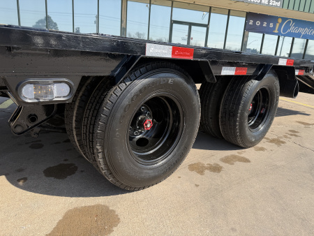 New #380415 2026 LOAD TRAIL GP 32 X 102 DUAL TANDEM LOW-PRO 24K GOOSENECK W/ MAX RAMPS