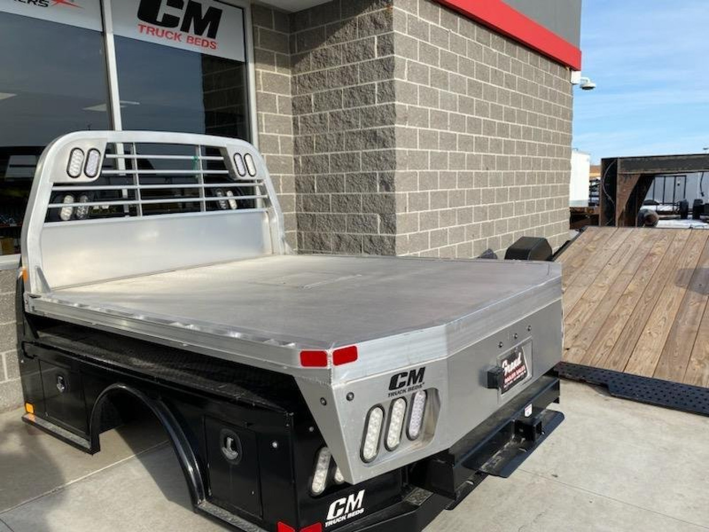 New CM Truck Beds ALRD Fits Long Bed Single Wheel