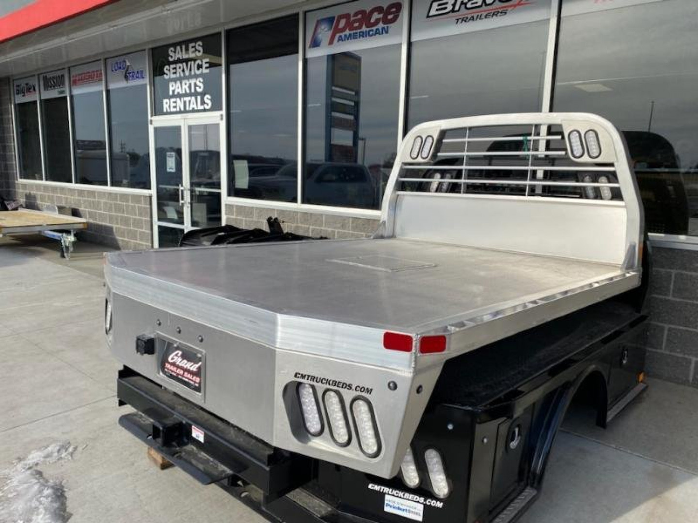 New CM Truck Beds ALRD2 Fits Short Bed Single Wheel Older Ford or Dodge