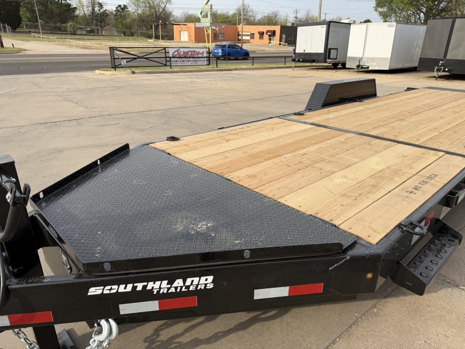New #159053 2026 SOUTHLAND LBAT8-616 22 X 83 TANDEM AXLE 16K TILT DECK TRAILER