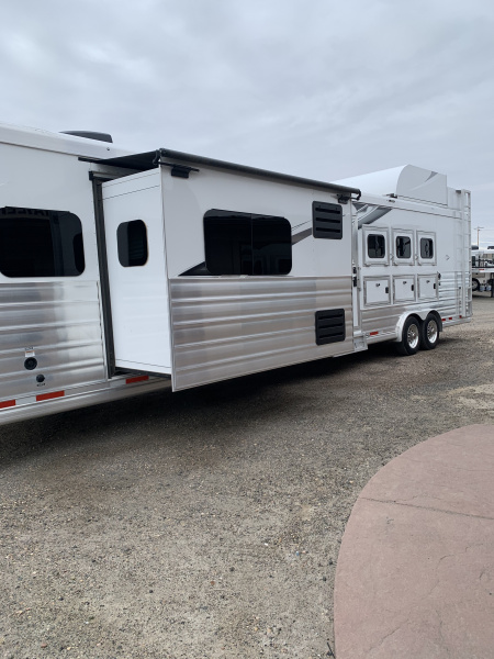 Used 2024 Lakota BH8416SR Horse Trailer