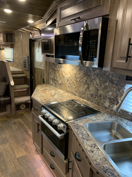 Used 2024 Lakota BH8416SR Horse Trailer