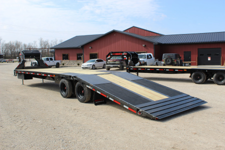 New 2026 MAXX-D YHX 36' Gooseneck Hydraulic Dovetail Trailer