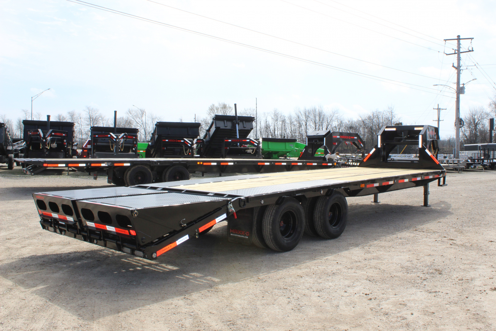 New 2026 MAXX-D LDX 28' Gooseneck Flatbed Trailer