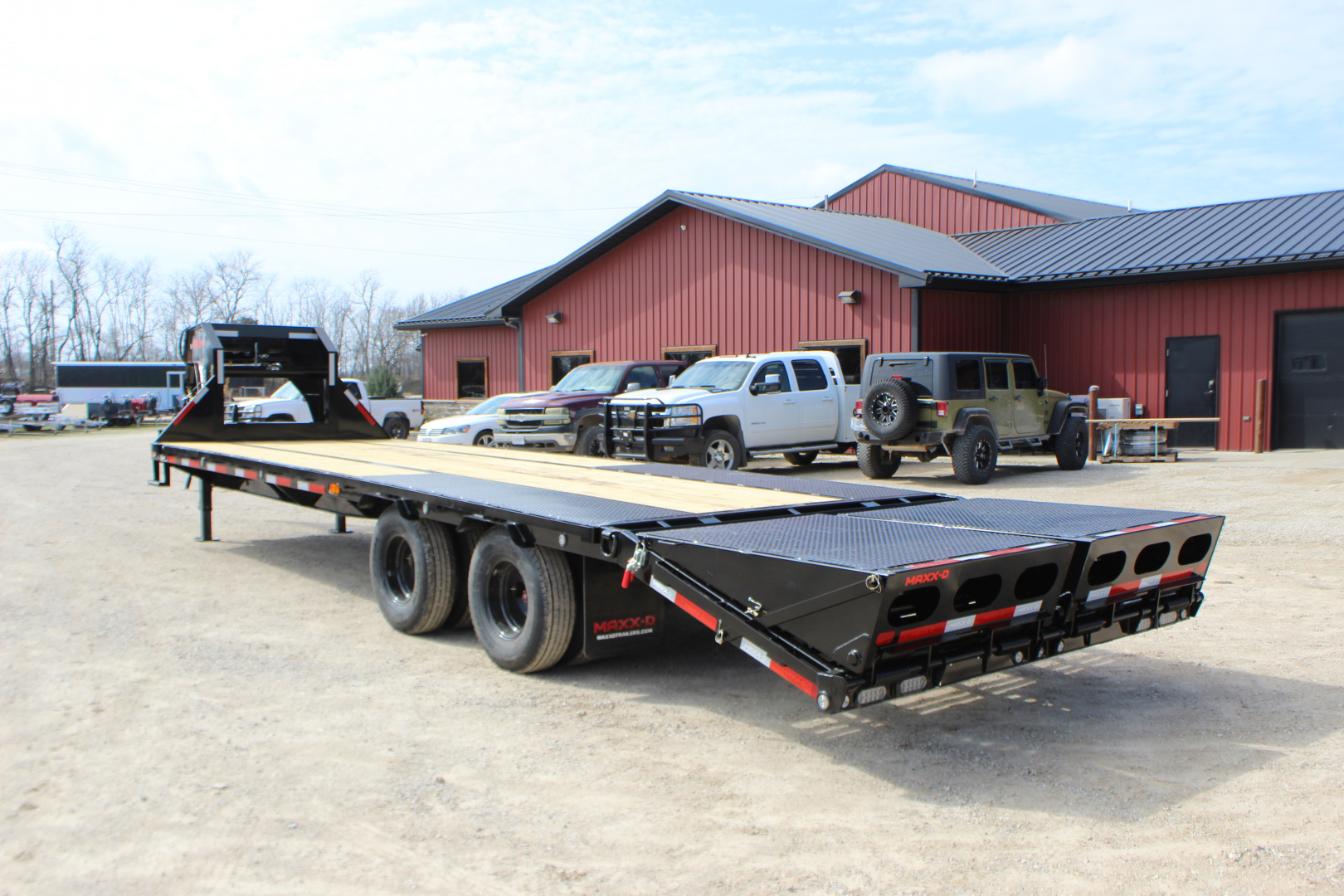 New 2026 MAXX-D LDX 28' Gooseneck Flatbed Trailer