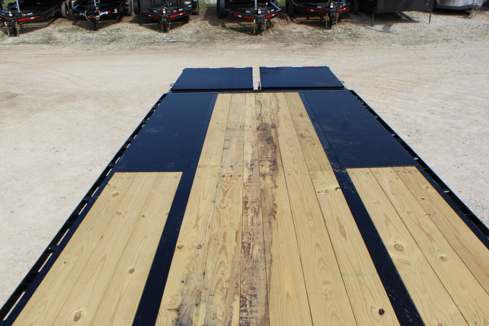 New 2026 MAXX-D LDX 28' Gooseneck Flatbed Trailer