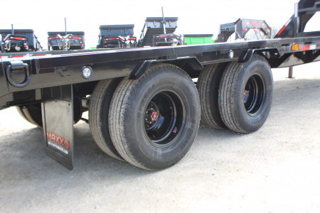 New 2026 MAXX-D LDX 28' Gooseneck Flatbed Trailer