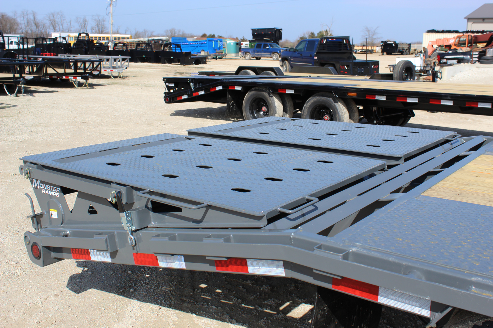 New 2026 PJ Trailers LD 28' Gooseneck Flatbed Trailer