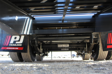 New 2026 PJ Trailers LD 28' Gooseneck Flatbed Trailer