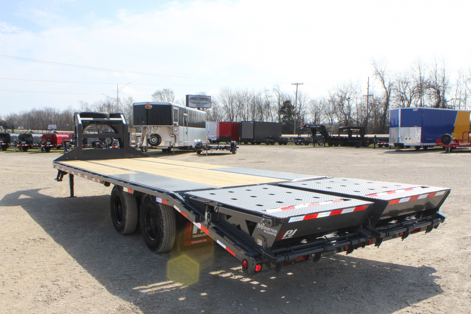 New 2026 PJ Trailers LD 26' Gooseneck Flatbed Trailer