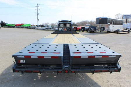 New 2026 PJ Trailers LD 26' Gooseneck Flatbed Trailer