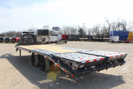 New 2026 PJ Trailers LD 26' Gooseneck Flatbed Trailer