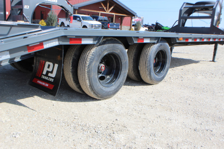 New 2026 PJ Trailers LD 26' Gooseneck Flatbed Trailer
