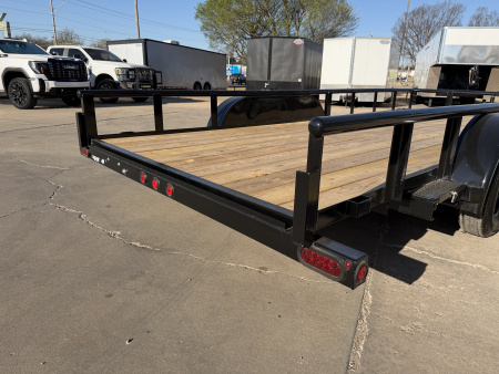 New #260802 2026 TOP HAT MP 18 X 83 TANDEM AXLE 7K PIPE TOP UTILITY W/ SLIDE IN RAMPS