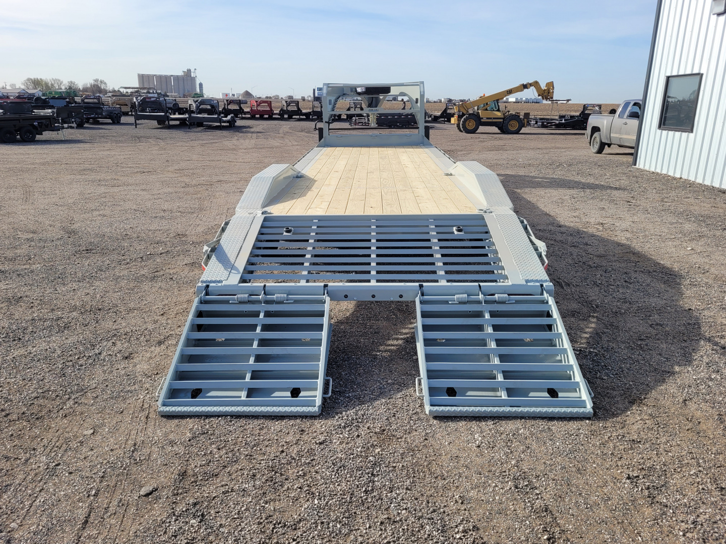 New 2026 Buckshot 102"x28' Gooseneck Equipment/Car Trailer W/8K Axles