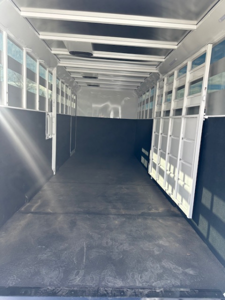 New 2026 Trails West 25' Stock/Combo