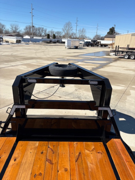 New 2026 Diamond T 28 ft Gooseneck Wide Body 20,000 GVWR
