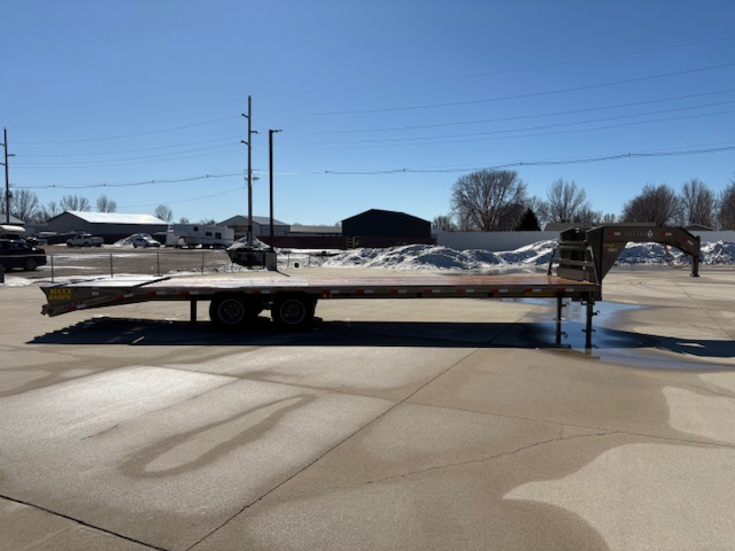 New 2026 Diamond T 32 ft Gooseneck Flatbed 24,000 GVWR