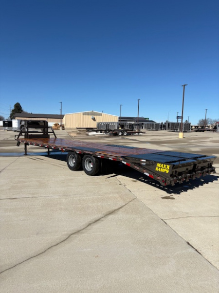 New 2026 Diamond T 32 ft Gooseneck Flatbed 24,000 GVWR