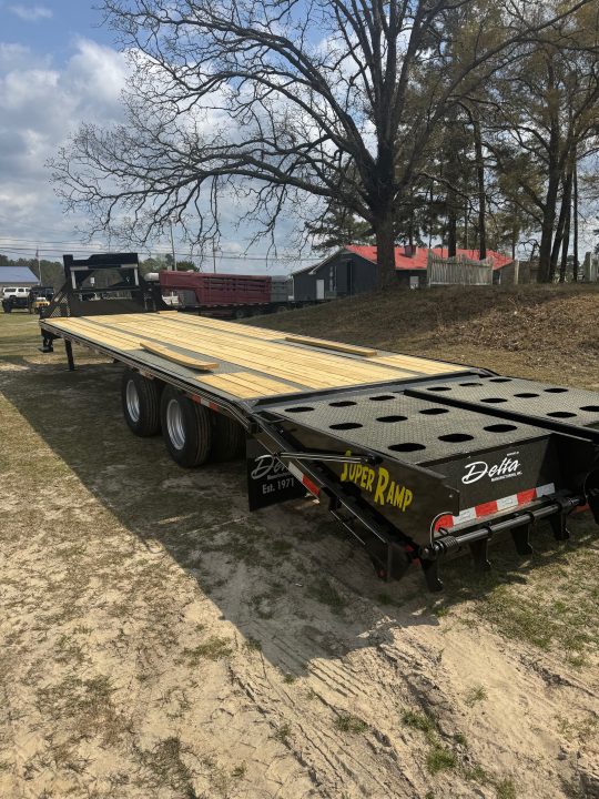 New 2026 Delta Mfg 210GN30 Equipment Trailer