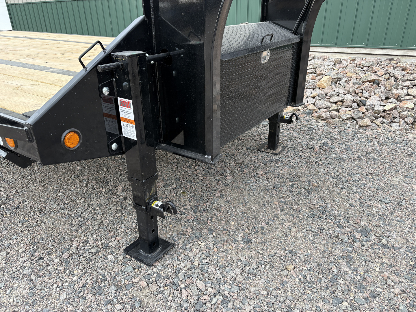 New 2026 26' PJ Low-Pro Gooseneck Flatbed Trailer