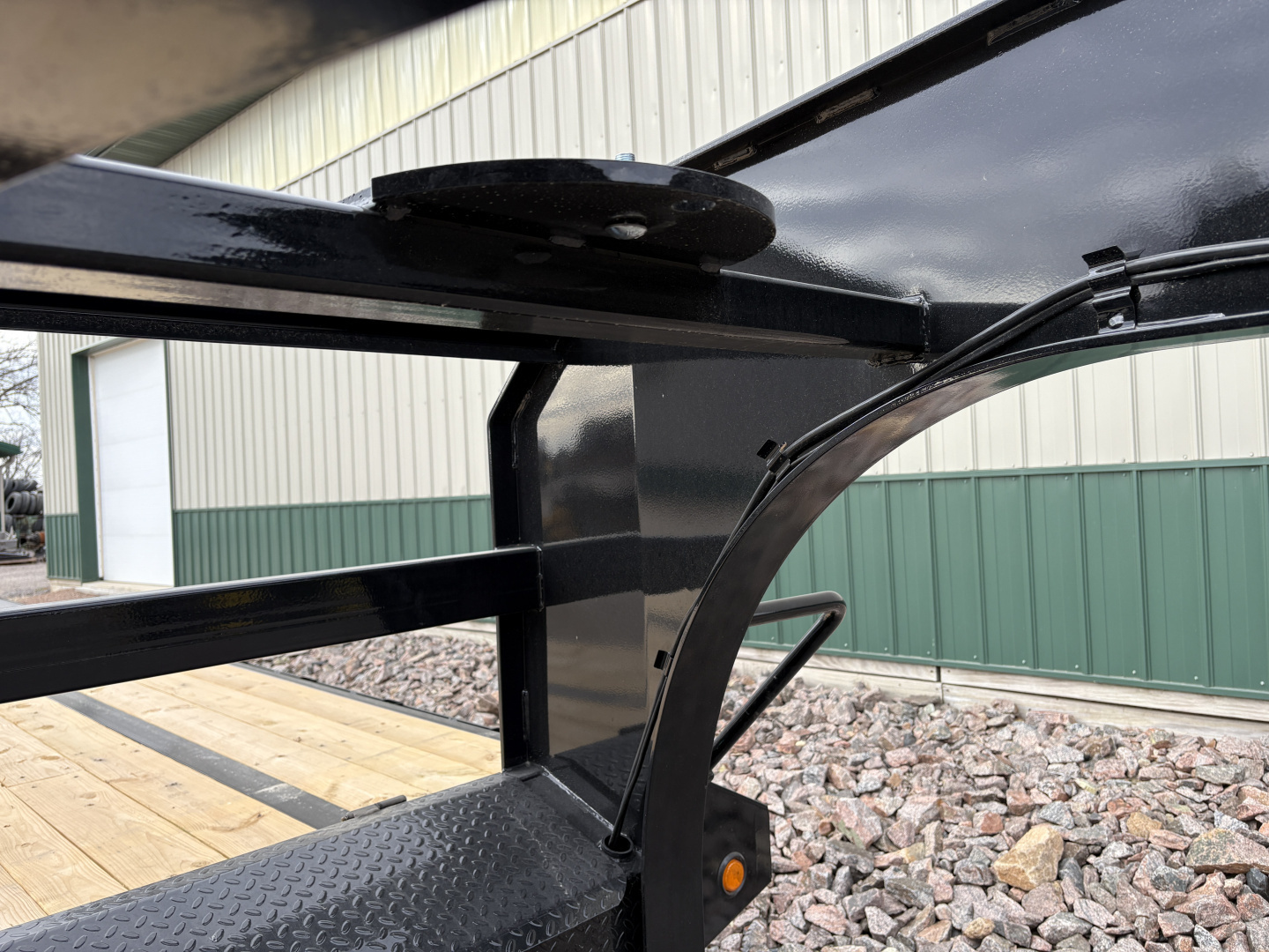 New 2026 26' PJ Low-Pro Gooseneck Flatbed Trailer