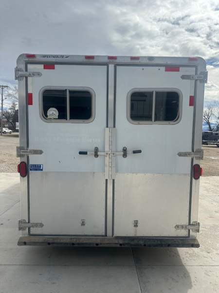 Used 1998 Featherlite 4 Horse Slant