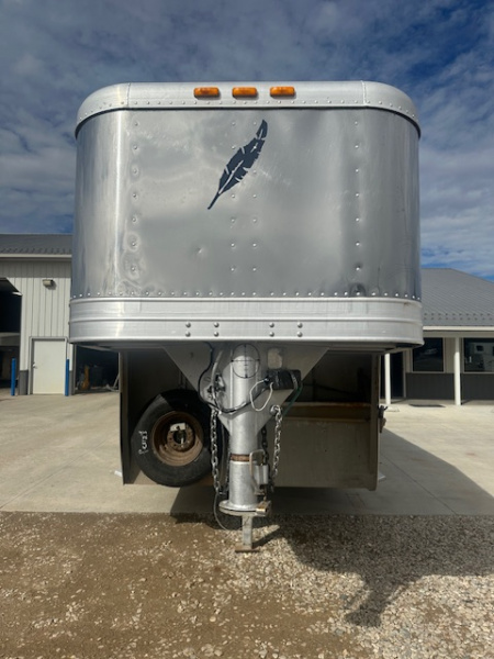 Used 1998 Featherlite 4 Horse Slant