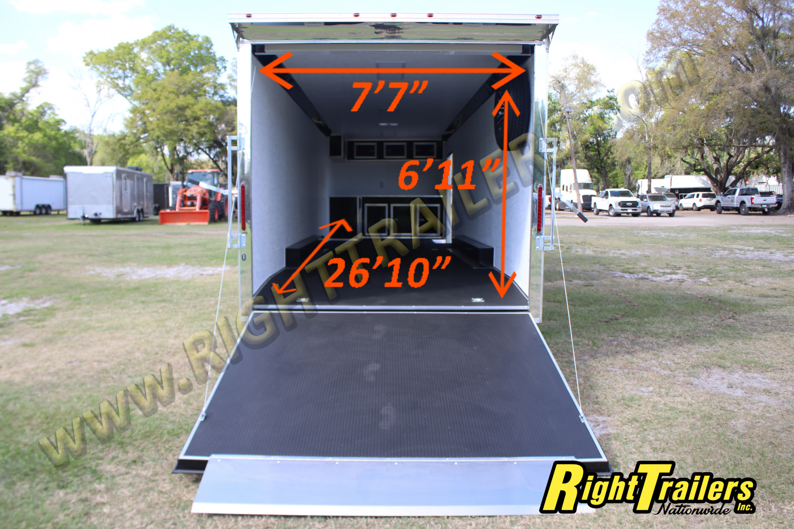 New 2026 8.5X32 Vintage Trailers RACE TRAILER
