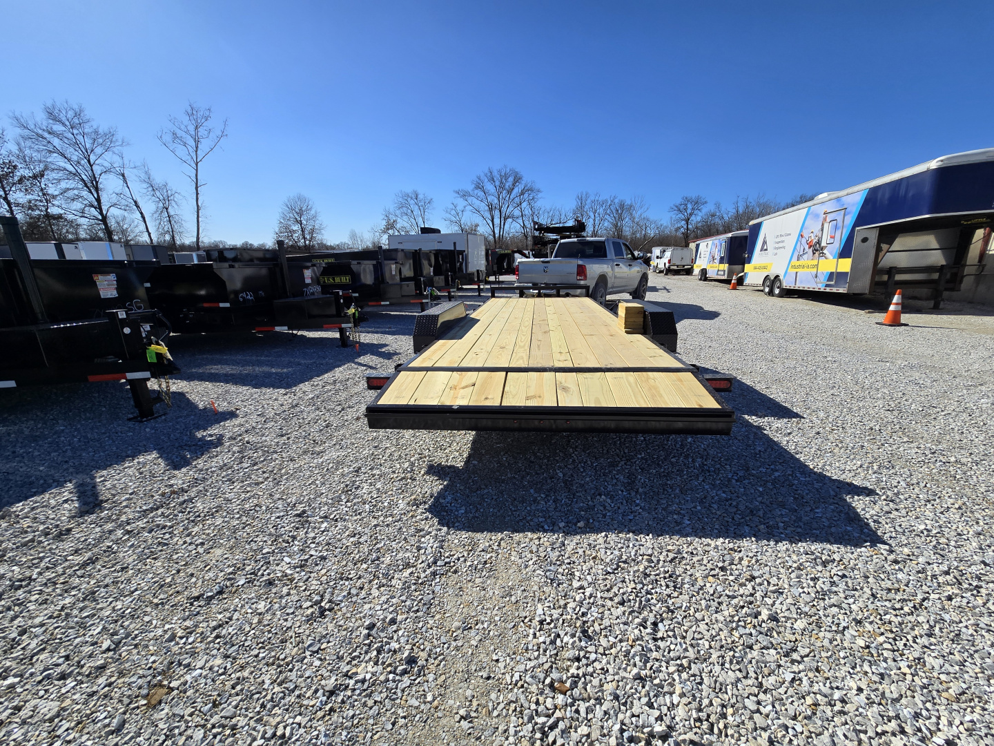 New 2026 MEB 83x22 TA, 2' dovetail, 5.2k axles, with 5' slide in ramps Car Hauler