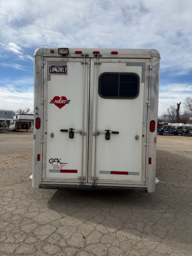 Consignment 2005 Hart 4Horse Slant