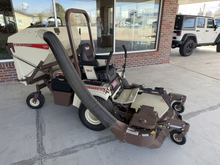 Used 2025 Grasshopper Mowers 727T EFI
