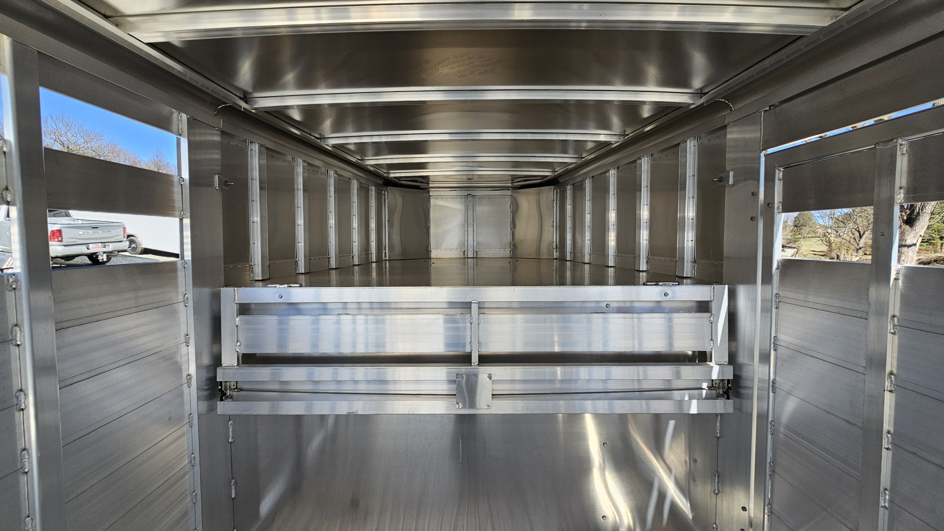 New 2026 Featherlite Trailers GOOSENECK 8127 7X20TA Stock / Stock Combo Trailer
