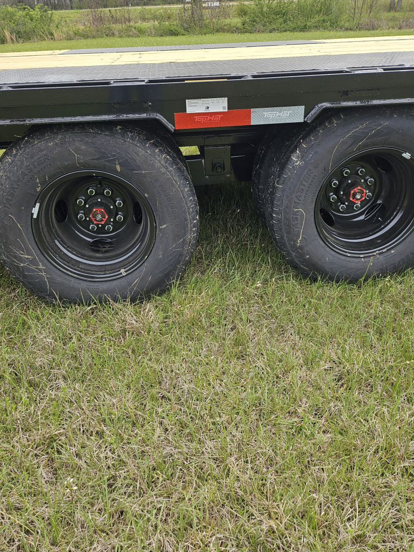 New 2026 Top Hat 102"X30' Gooseneck, 2 Jumbo Ramps Flatbed Trailer