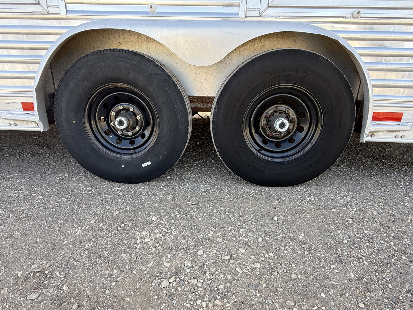Used 1999 Elite Trailers 4 HORSE LQ Horse Trailer