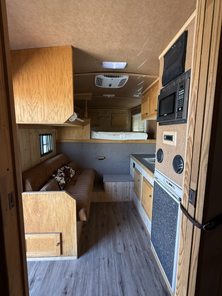 Used 1999 Elite Trailers 4 HORSE LQ Horse Trailer