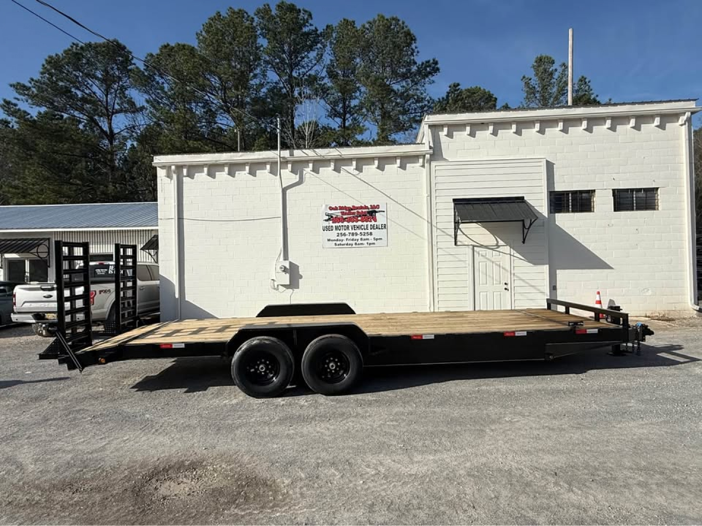 New 2026 Oak Ridge 83x24 16k Equipment Trailer