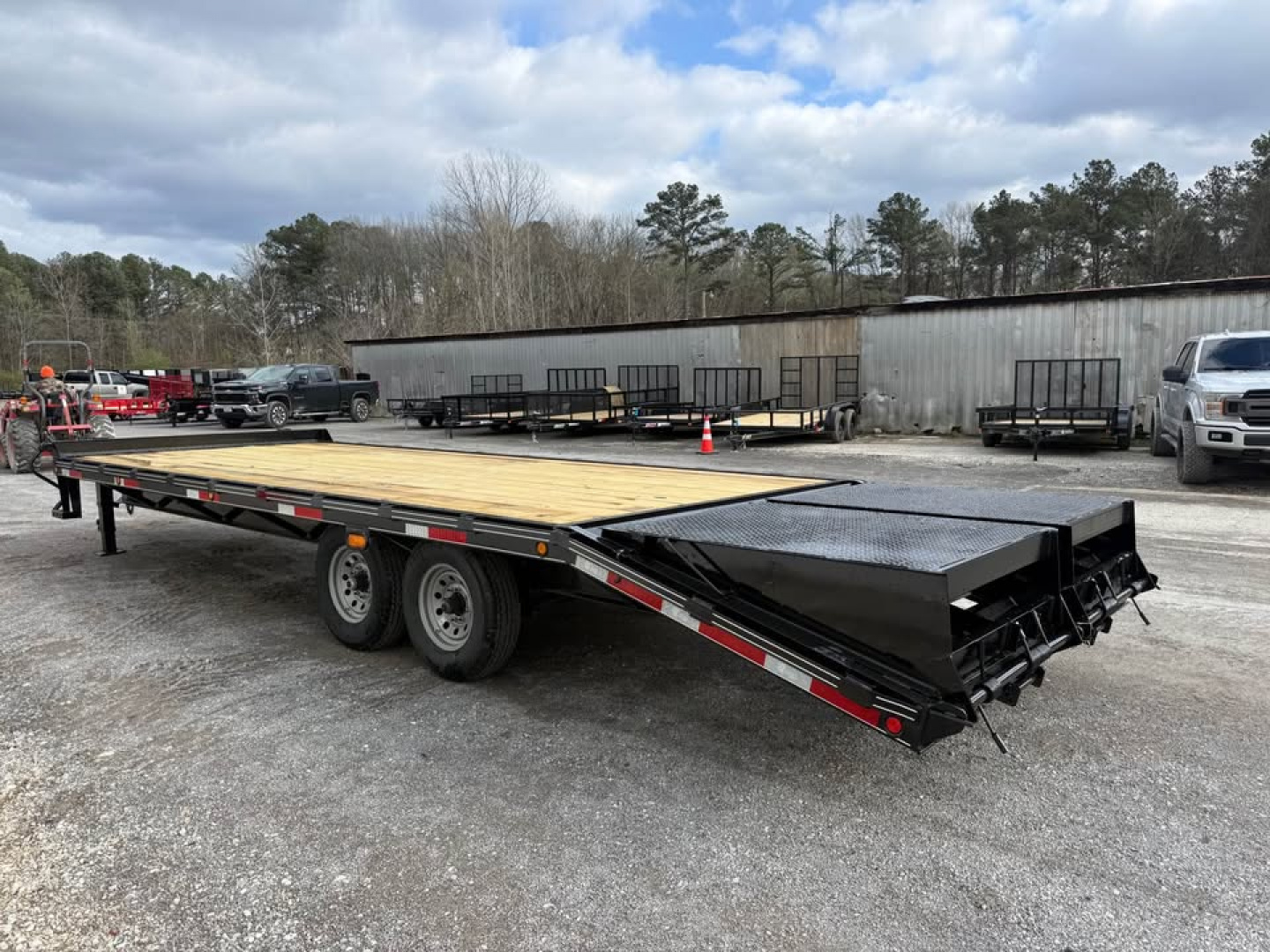 New 2026 Oak Ridge 8x25 14k Deckover Trailer